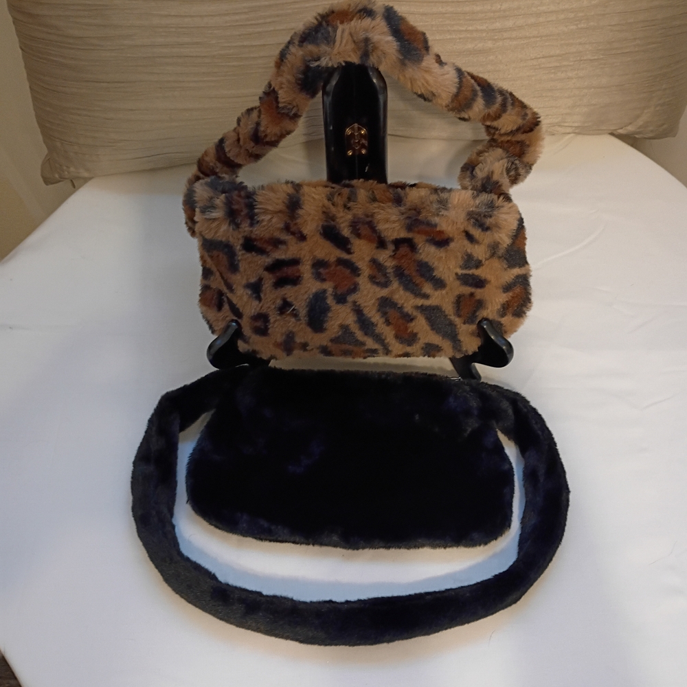 Chic Faux Fur Leopard Print Shoulder Bag